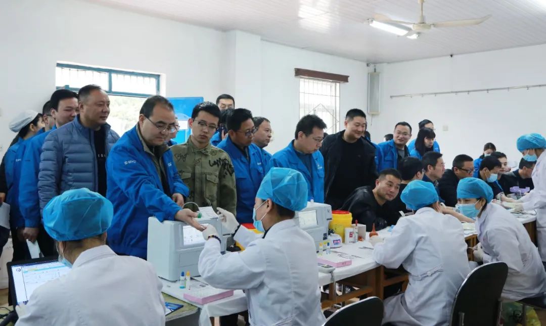 【群团工作】伟德国际victor·1946源自本部开展无偿献血活动